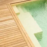 Apartmanhotel & Oradoro - Proche Ile Rousse 4*