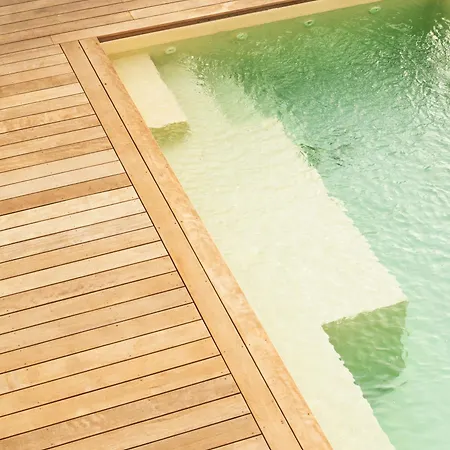 Lägenhetshotell & Oradoro - Proche Ile Rousse 4*