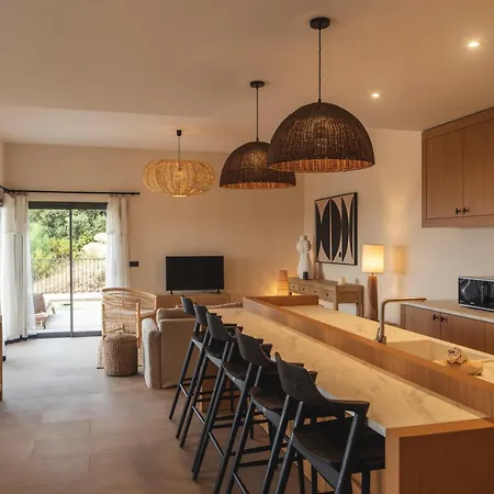 & Oradoro - Proche Ile Rousse Apartmanhotel