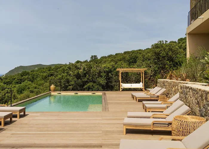 & Oradoro - Proche Ile Rousse