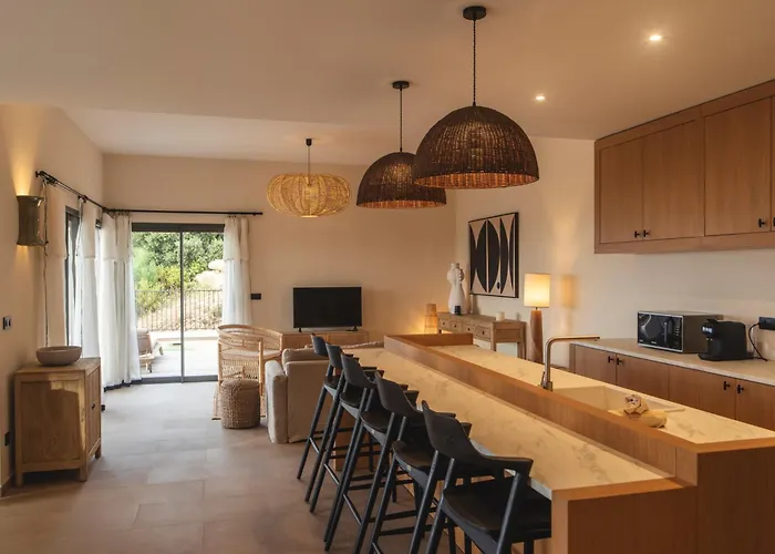 & Oradoro - Proche Ile Rousse Apartmanhotel