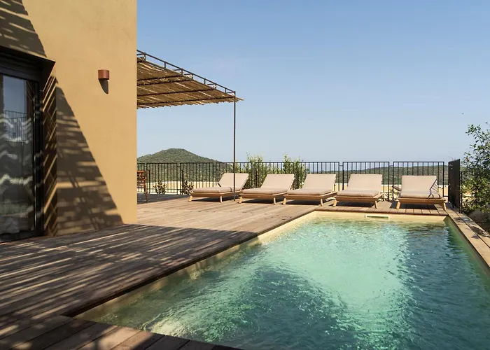 Apartmanhotel & Oradoro - Proche Ile Rousse 4*